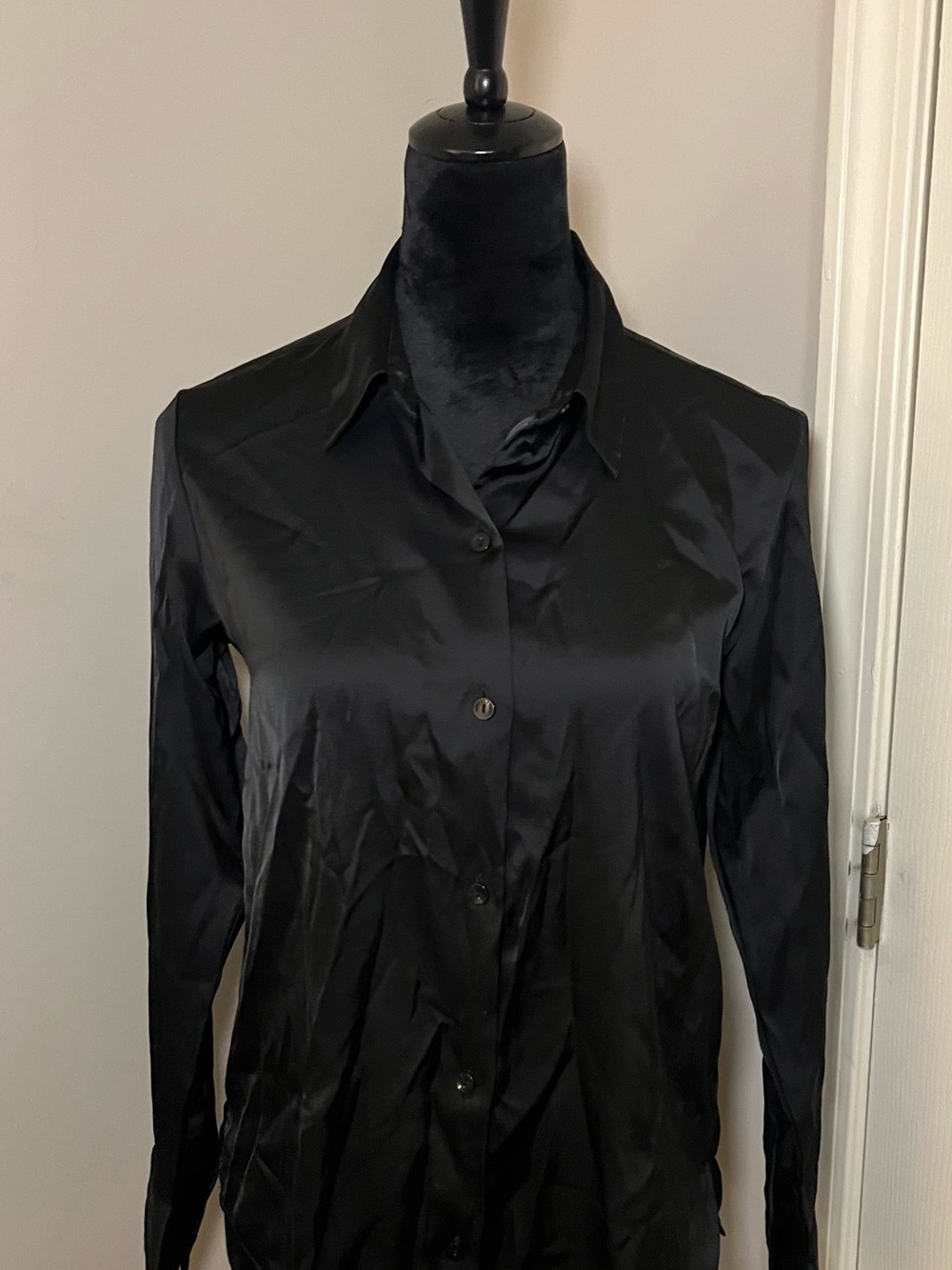 Abercrombie & Fitch Women’s XS Black Button Front Long Sleeve Blouse